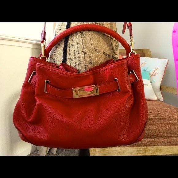 Burberry Satchel with strap - Picture 1 of 11